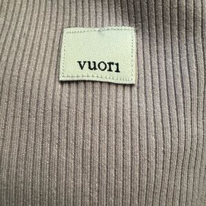 Vuori athletic tank with shelf bra. Pale lavender ribbed tank.